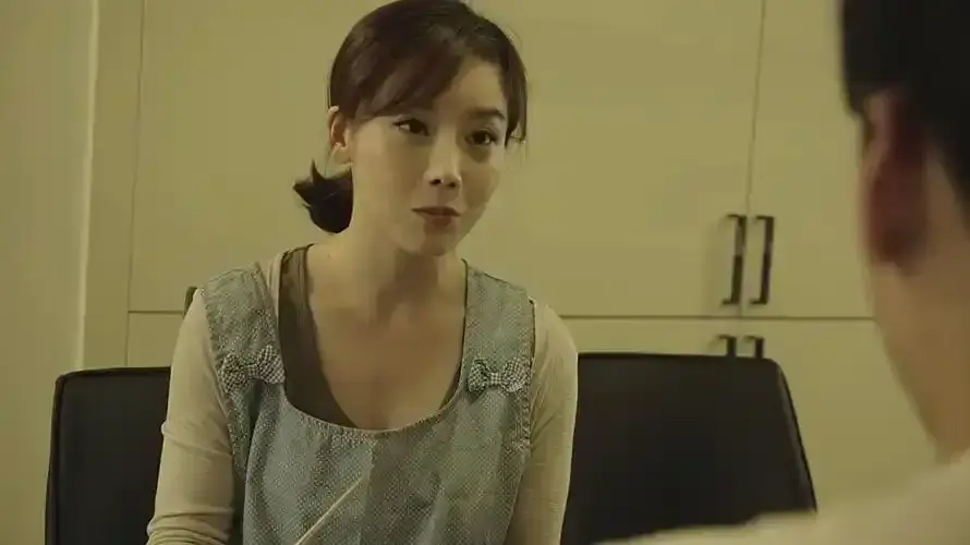 《妈妈的职业》全季4K超清无删减中字免费看_策驰影视&飞牛影院无广告流畅播放_夸克网盘资源一键转存——职场母亲面临家庭与事业，现代女性开启生存博弈
