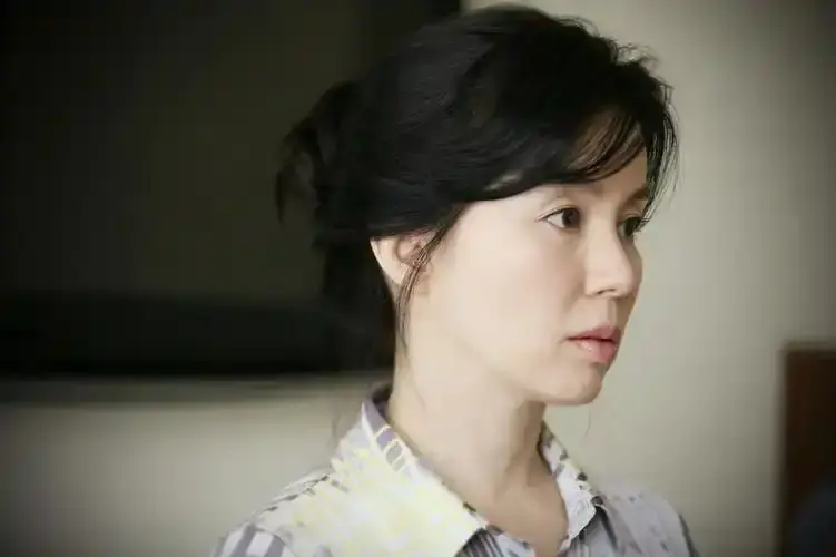 《密爱》全片超高清蓝光版 - 韩国电影免费流畅不卡顿观看 - 优质影院资源直达 - 密爱呈现毁灭与救赎的年度情感大作