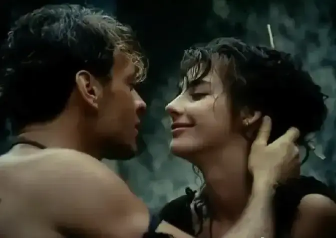 在线免费看《激情丛林》HD中字未删减版，1080P高清画质-意大利电影《激情丛林》全集资源百度网盘分享下载