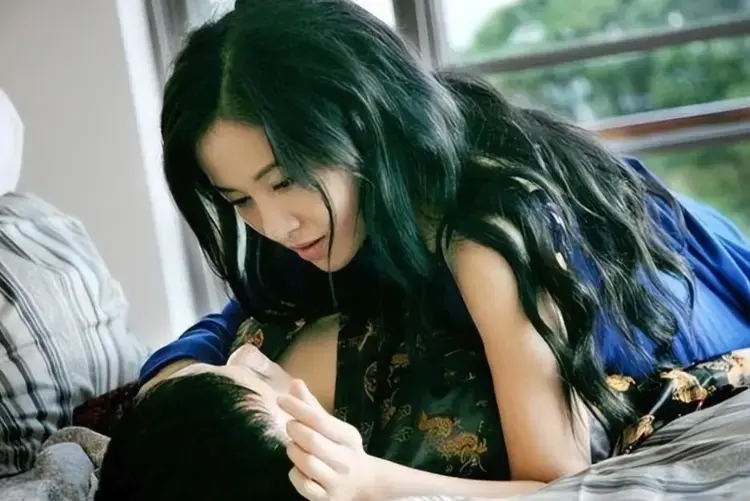 《嫂嫂情事》蓝光高清无删减免费看 - 韩国电影《嫂嫂情事》在线观看无广告 - 金牌影视 - 2026电影