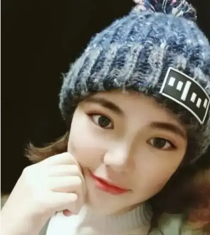 女法官刘亚格成时间管理大师，教科书级骗局败露，刘亚格女法官从法学女神变顶级海王！