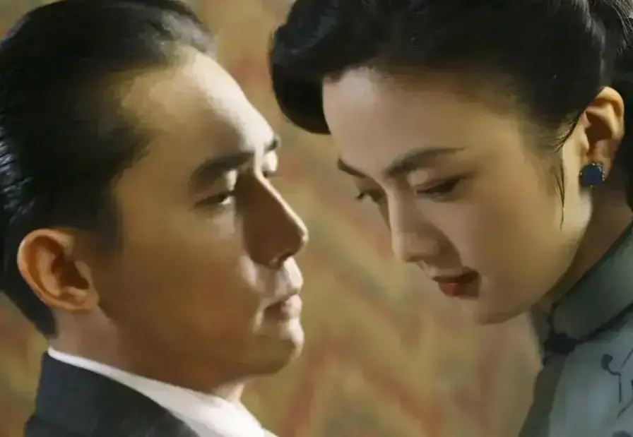 免费观看《色戒》电影无删减完整版，《色戒》详情介绍助你深入了解，1080P高清画质在线！